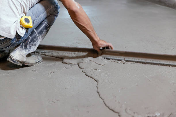 Best Commercial Concrete Services in Six Shooter Canyon, AZ